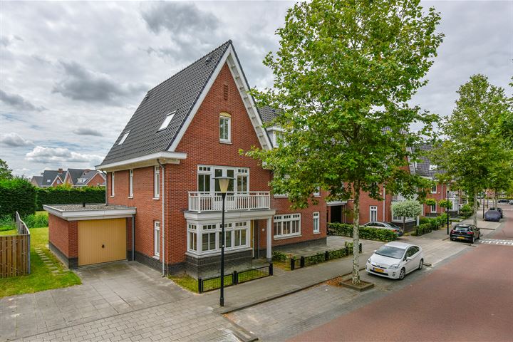 Koopwoningen Barendrecht - Huizen Te Koop In Barendrecht [funda]