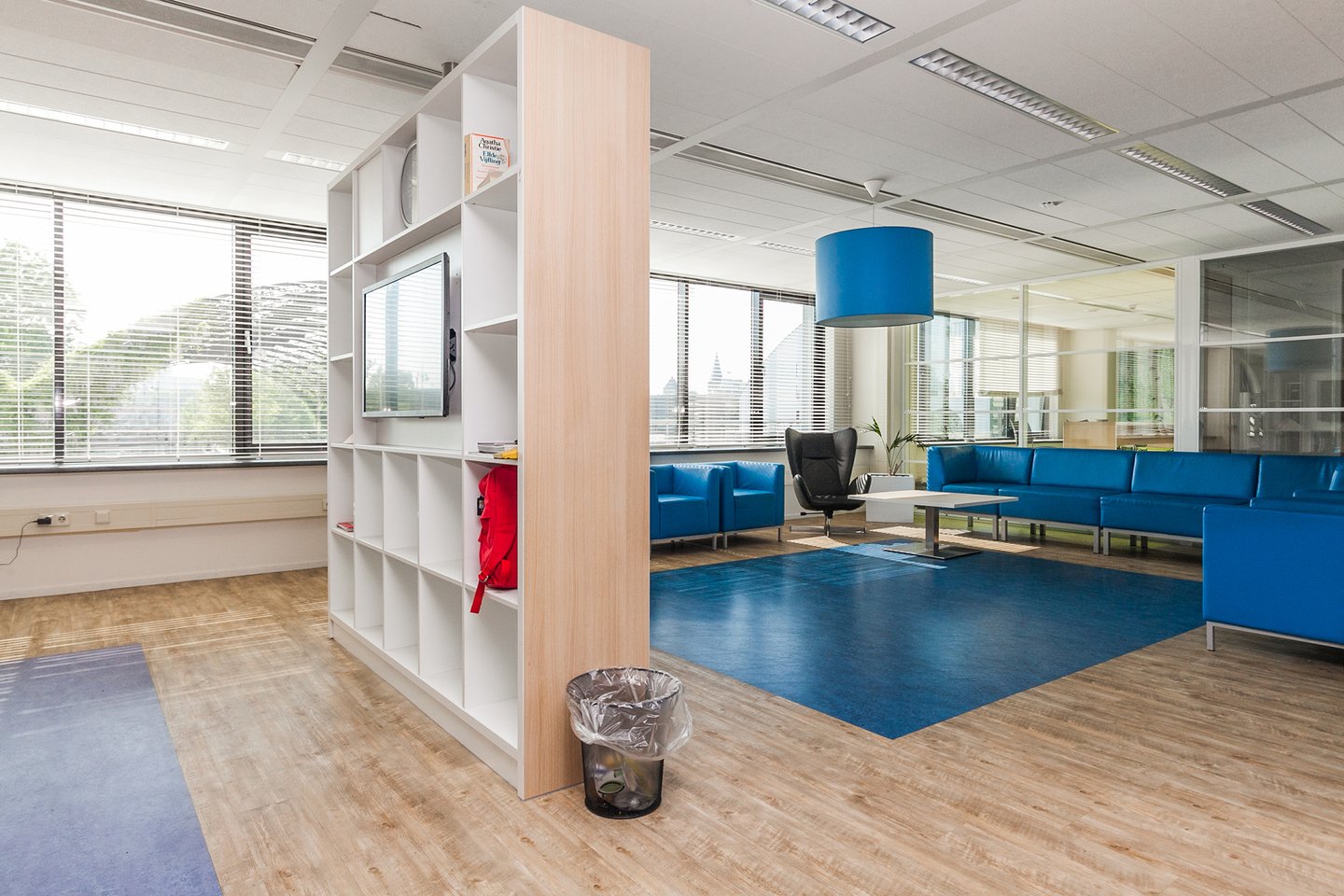 Bekijk foto 3 van Spoorsingel 61