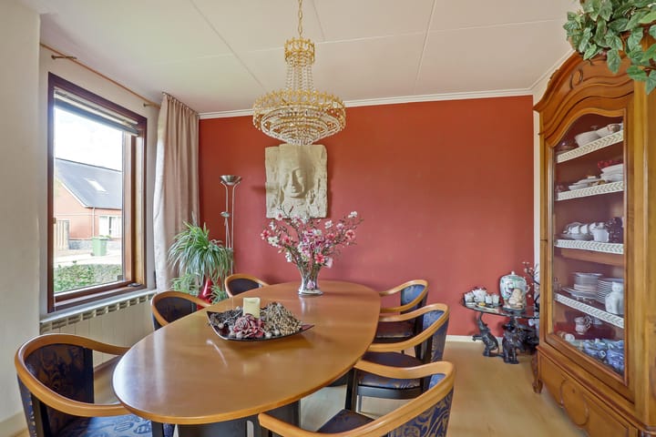 Foto 12 van Pironstraat 10