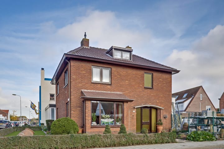 Foto 8 van Pironstraat 10