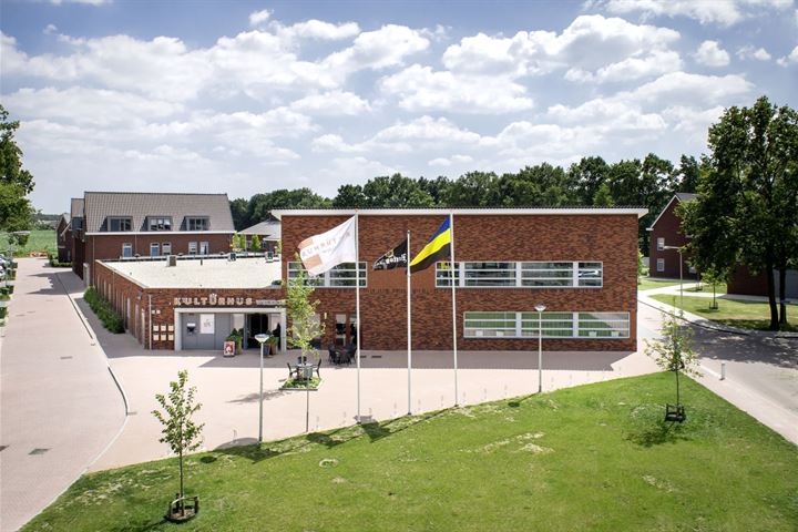 Dorpsplein 1, Wekerom