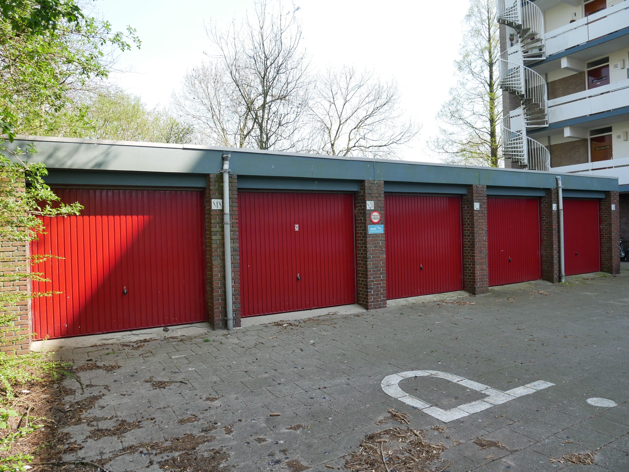 Garagebox Den Haag Zoek garageboxen te huur Isabellaland 2591 EE Den