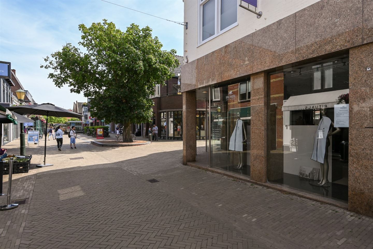 Bekijk foto 2 van Molenstraat 2