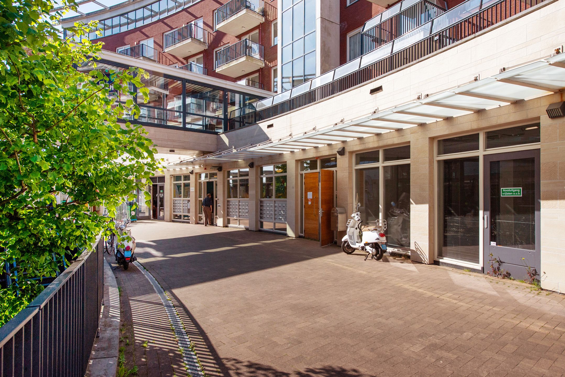 Kantoor Den Haag Zoek kantoren te huur Harriët Freezerhof 199 2492 JC Den Haag [funda in Kantoor Den Haag Zoek kantoren te huur Harriët Freezerhof 199 2492 JC Den Haag [funda in