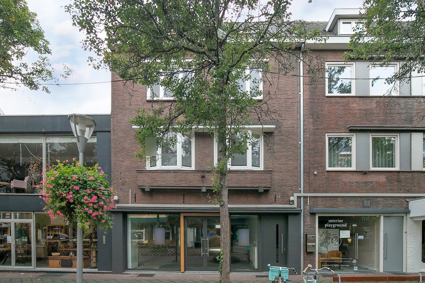 Bekijk foto 1 van Raadhuisstraat 18