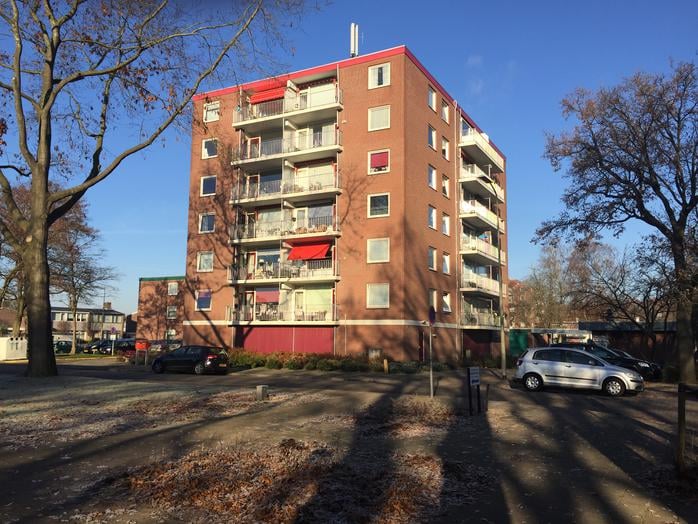 Bekijk foto 2 van Dr. Tijdensstraat 58