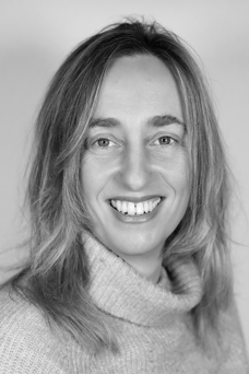 Debbie Uijtendaal - Commercieel Medewerker