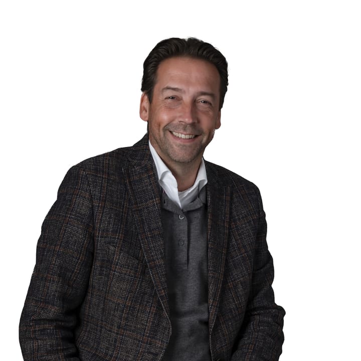 Van den Hoven Makelaardij, het beste resultaat! Logo