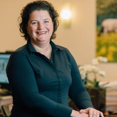 Claudia Puntman - Office Manager