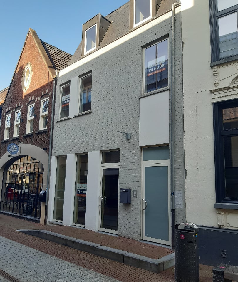 Bekijk foto 2 van Hoogstraat 13