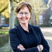 Henriëtte Veldhuijzen - Receptionist