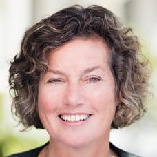 S.A.W. (Sylvia) IJff-Berkhout - Wonen - Commercieel Medewerker