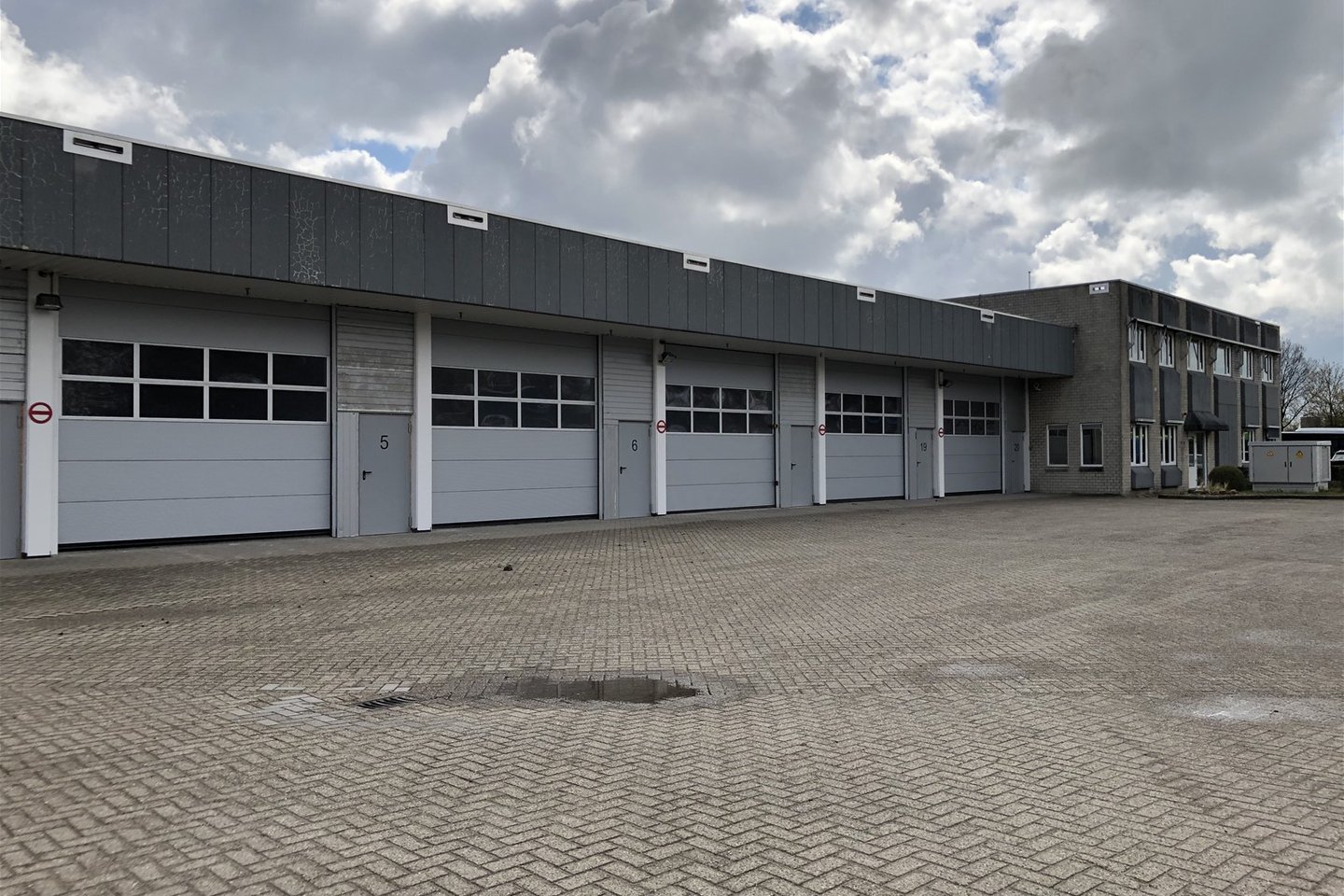 Bekijk foto 4 van Industrieweg 7 A