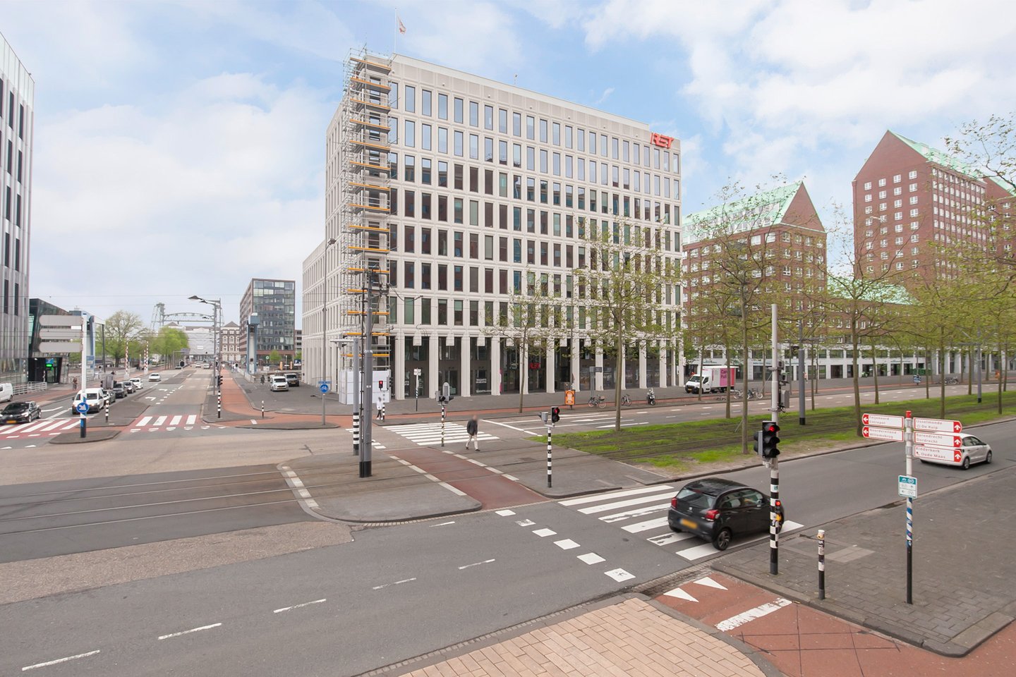 Bekijk foto 1 van Laan op Zuid 2