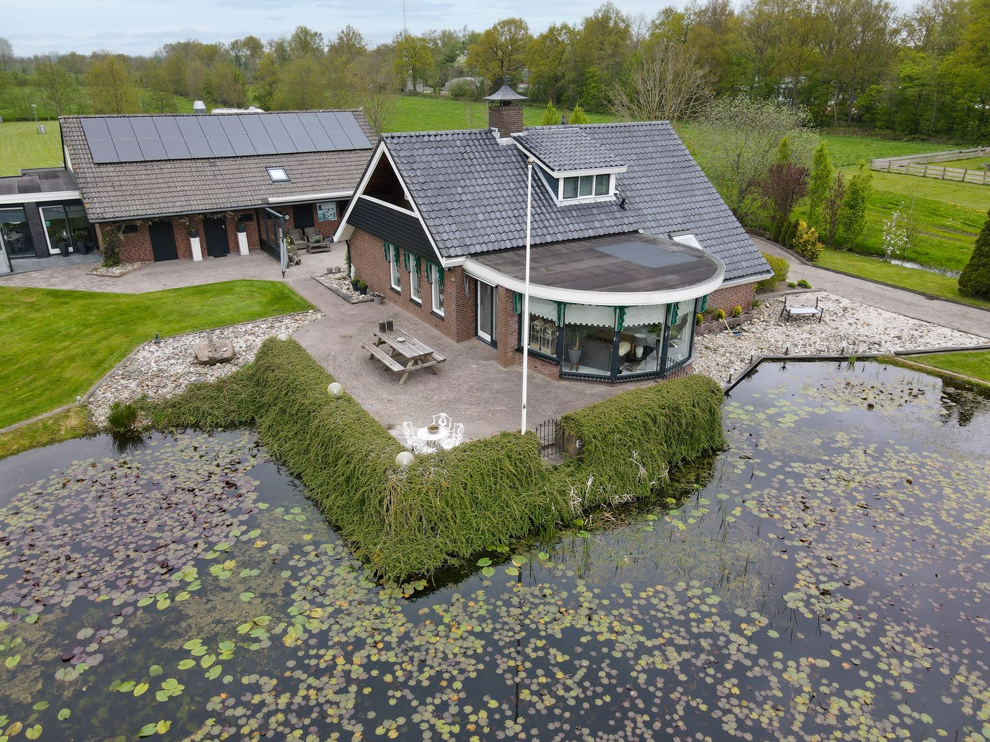 Foto 1 van Provincialeweg 133-A*