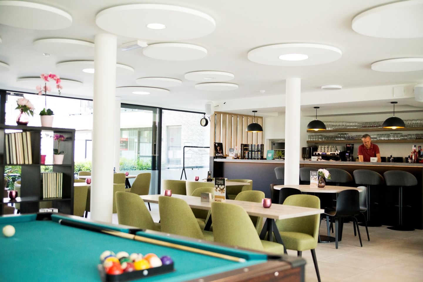 Foto 20 van Molenweideplein 66