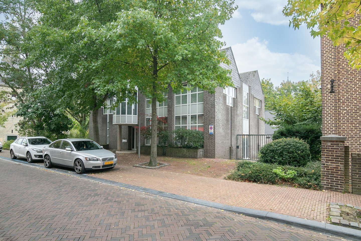 Bekijk foto 1 van Hoofdstraat 81