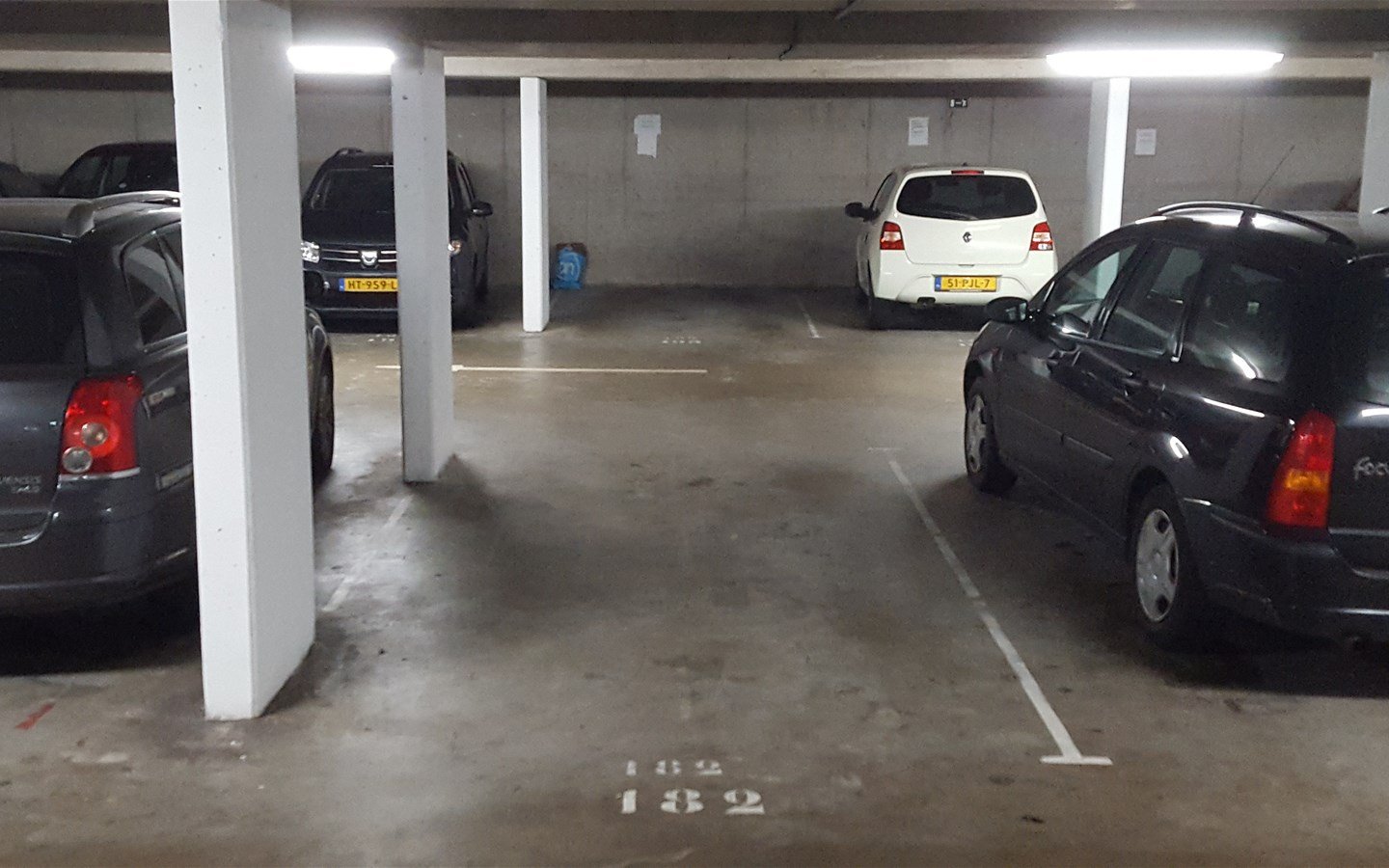 Bekijk foto 2 van Van Hallstraat