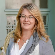 M.E. Alberts    - NVM Makelaar