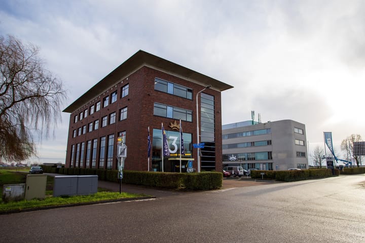 Tolnasingel 3, Bodegraven