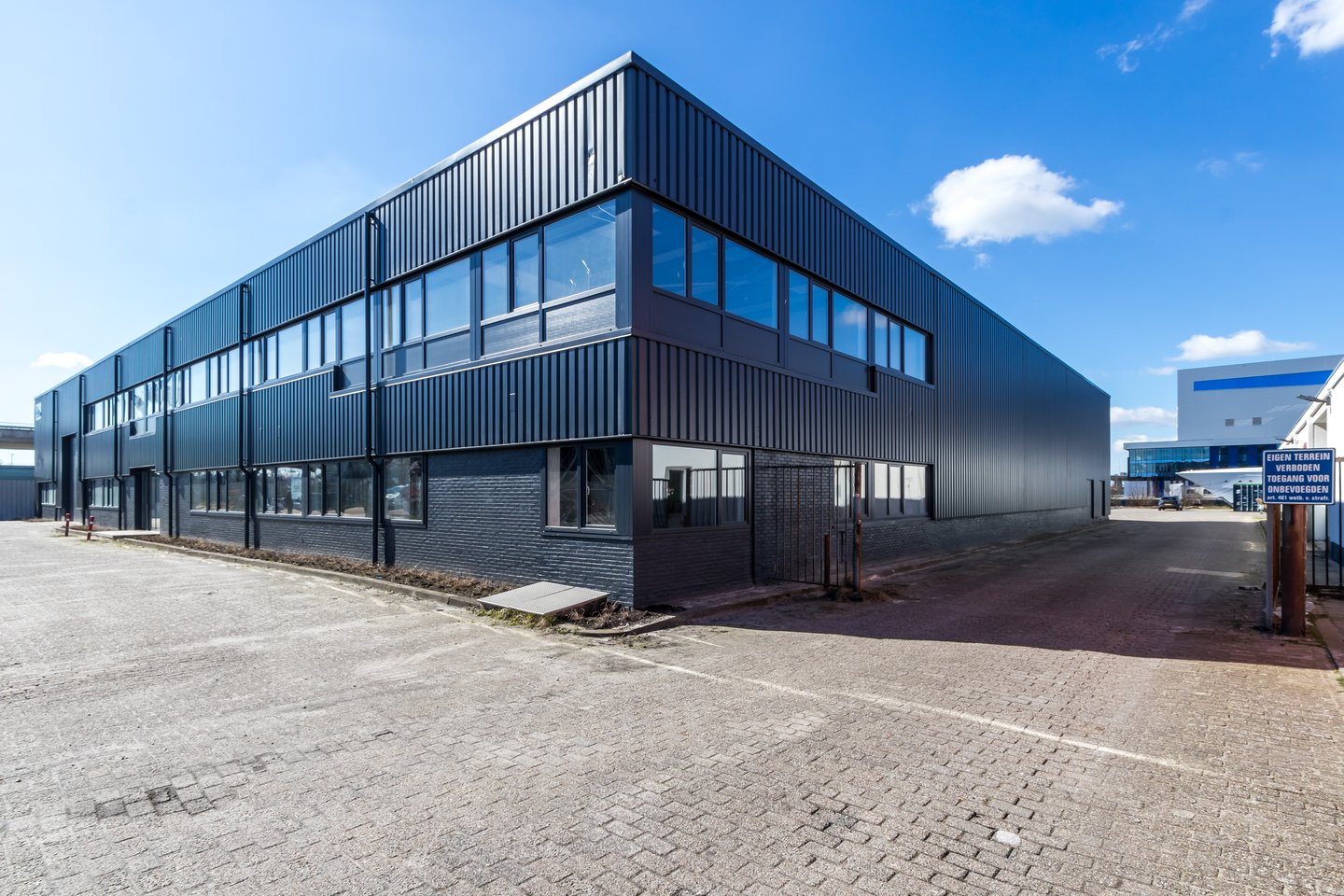 Bekijk foto 1 van Moezelhavenweg 7