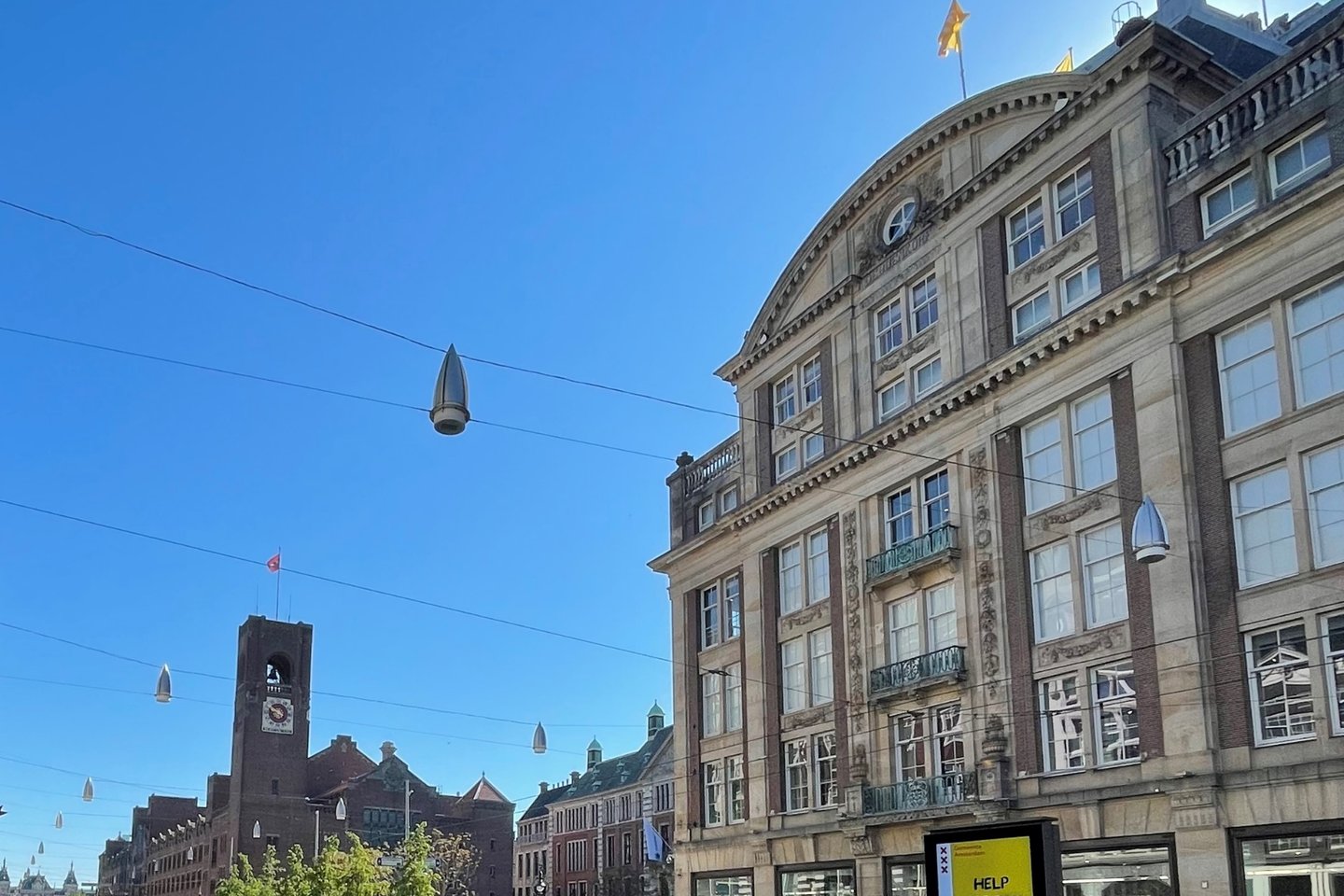 Bekijk foto 3 van Damrak 89
