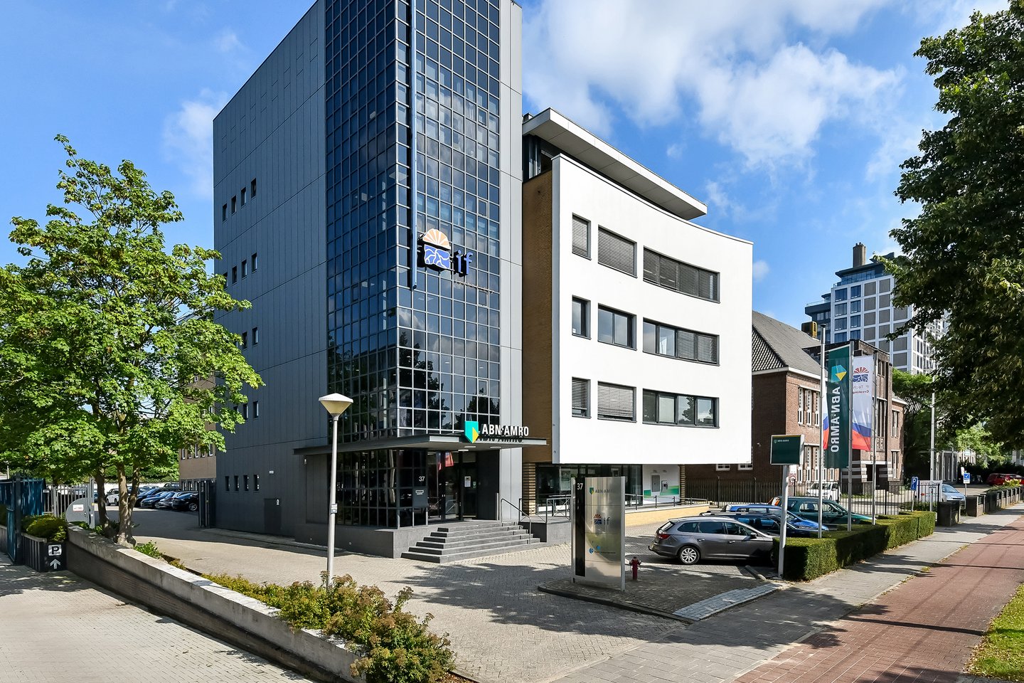 Bekijk foto 1 van Velperweg 37