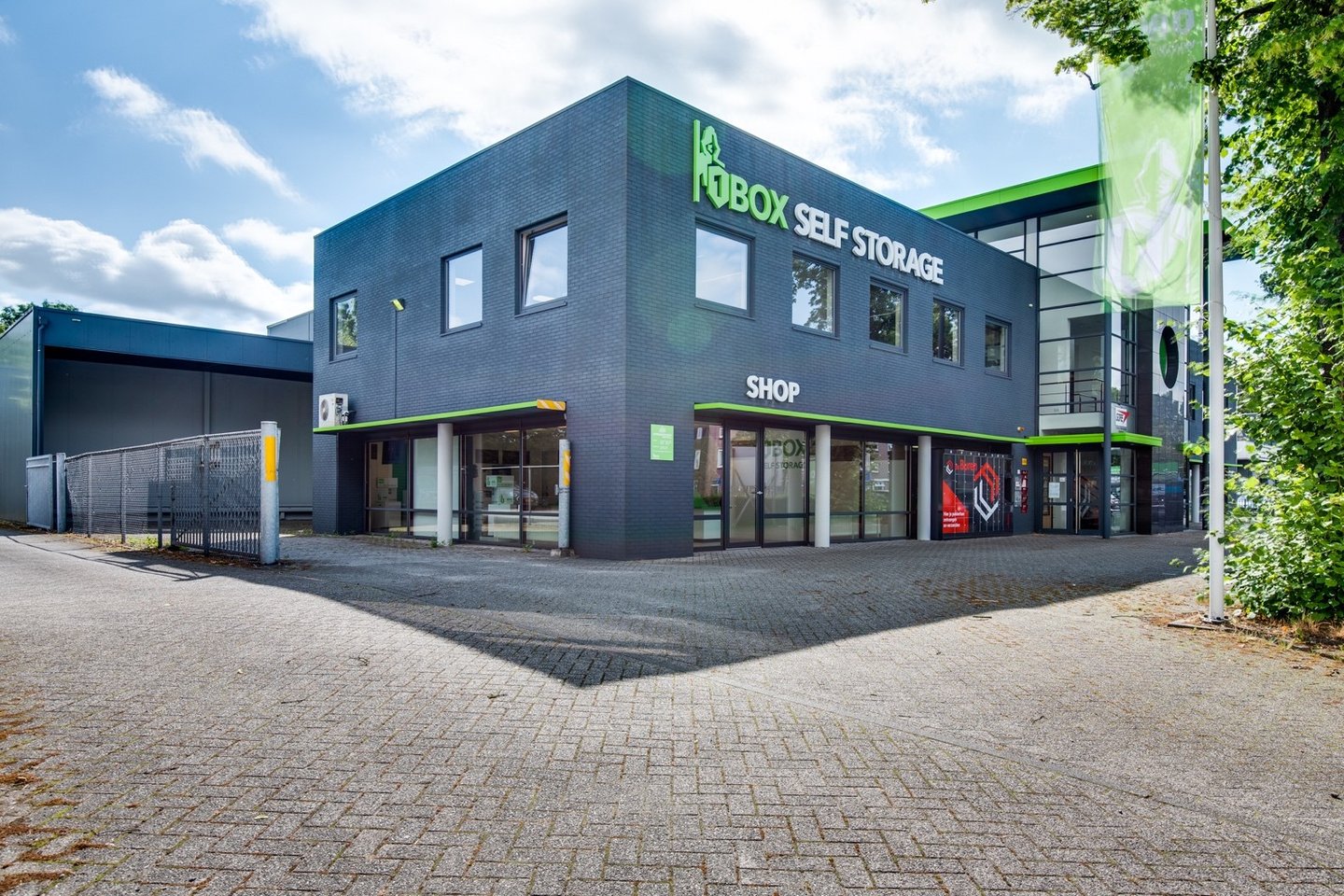 Bekijk foto 3 van Ringbaan-Oost 152