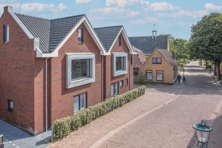 Foto 3 van Warmoesstraat 25