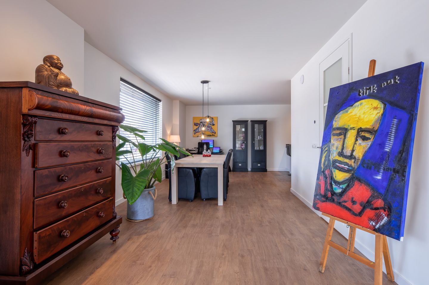 Foto 5 van Warmoesstraat 25