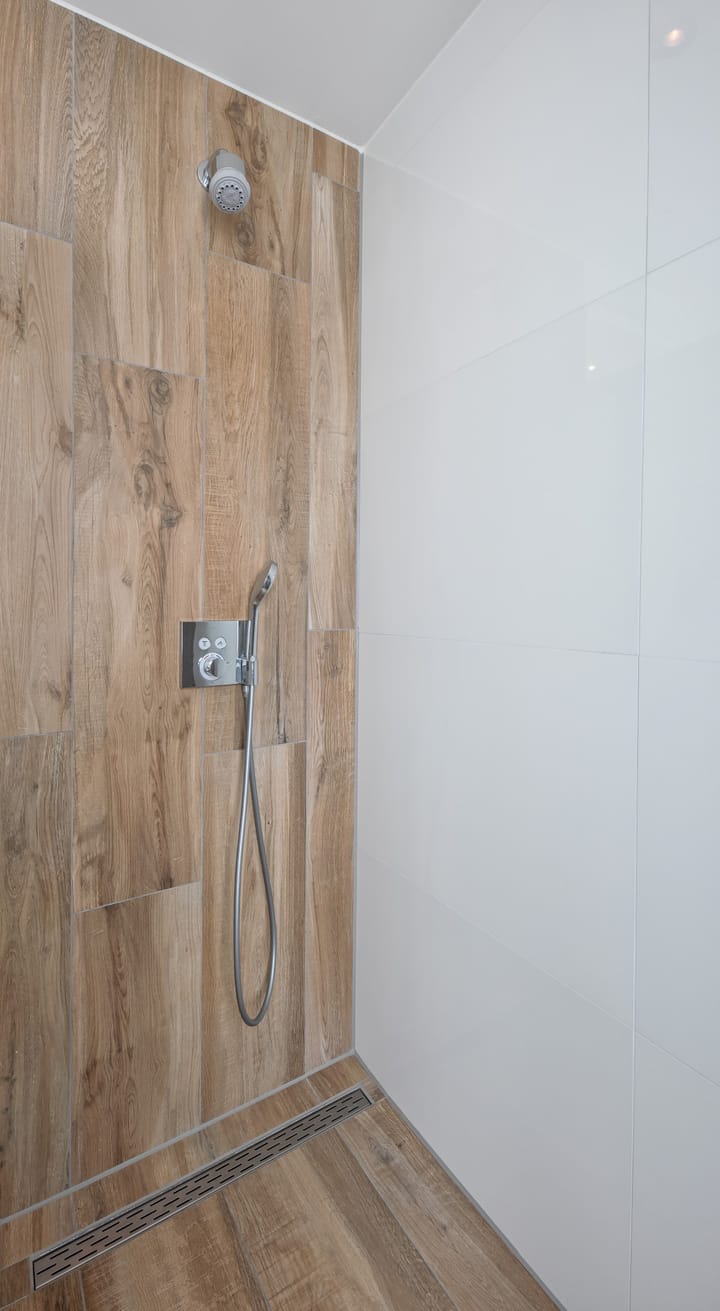 Foto 24 van Warmoesstraat 25