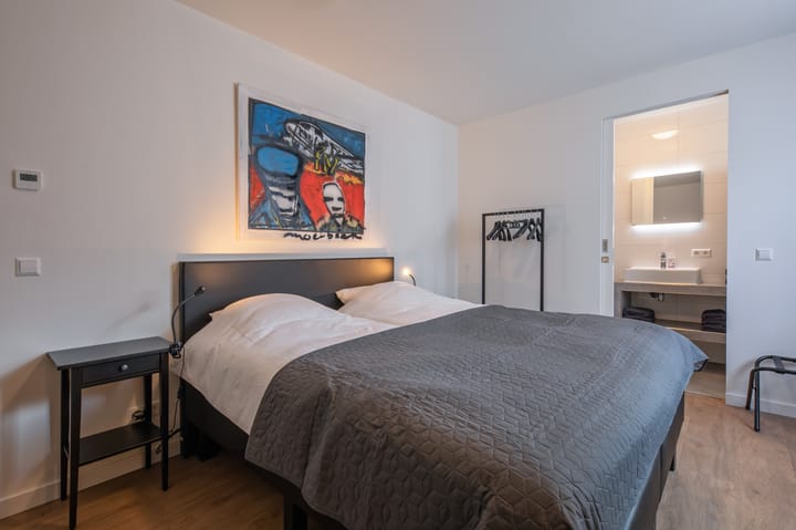 Foto 28 van Warmoesstraat 25