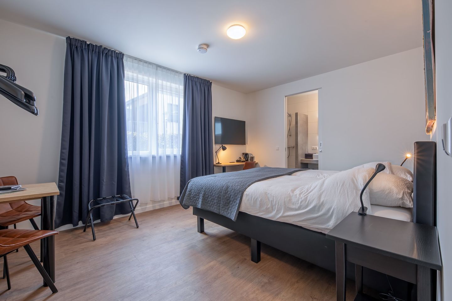 Foto 35 van Warmoesstraat 25