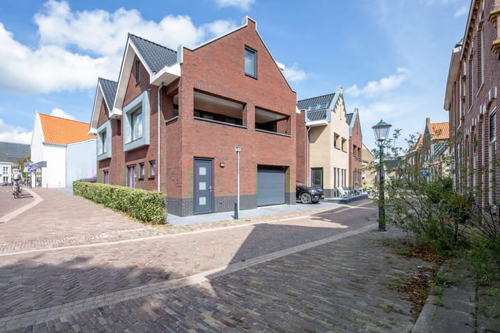 Foto 47 van Warmoesstraat 25