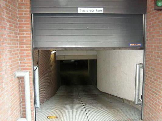 Bekijk foto 3 van Raam