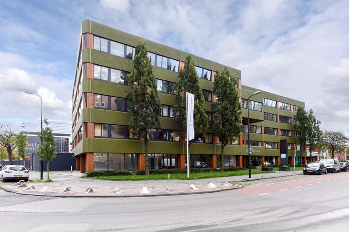 Treubstraat 1