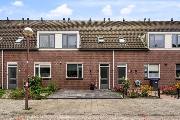 Foto van Dr. Nolensstraat, Dr. Poelsstraat, Dr. Schaepmanstraat - Tussenwoning Tussenwoning