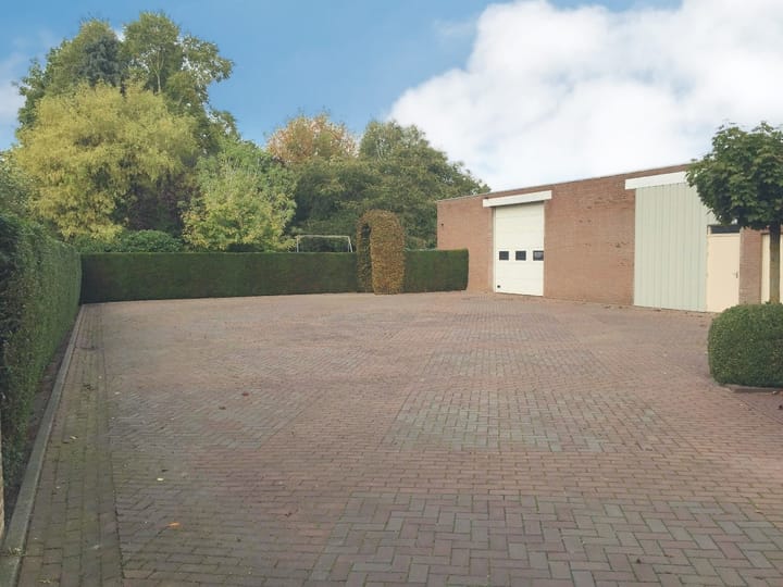 Foto 6 van Helleneind 10-10B