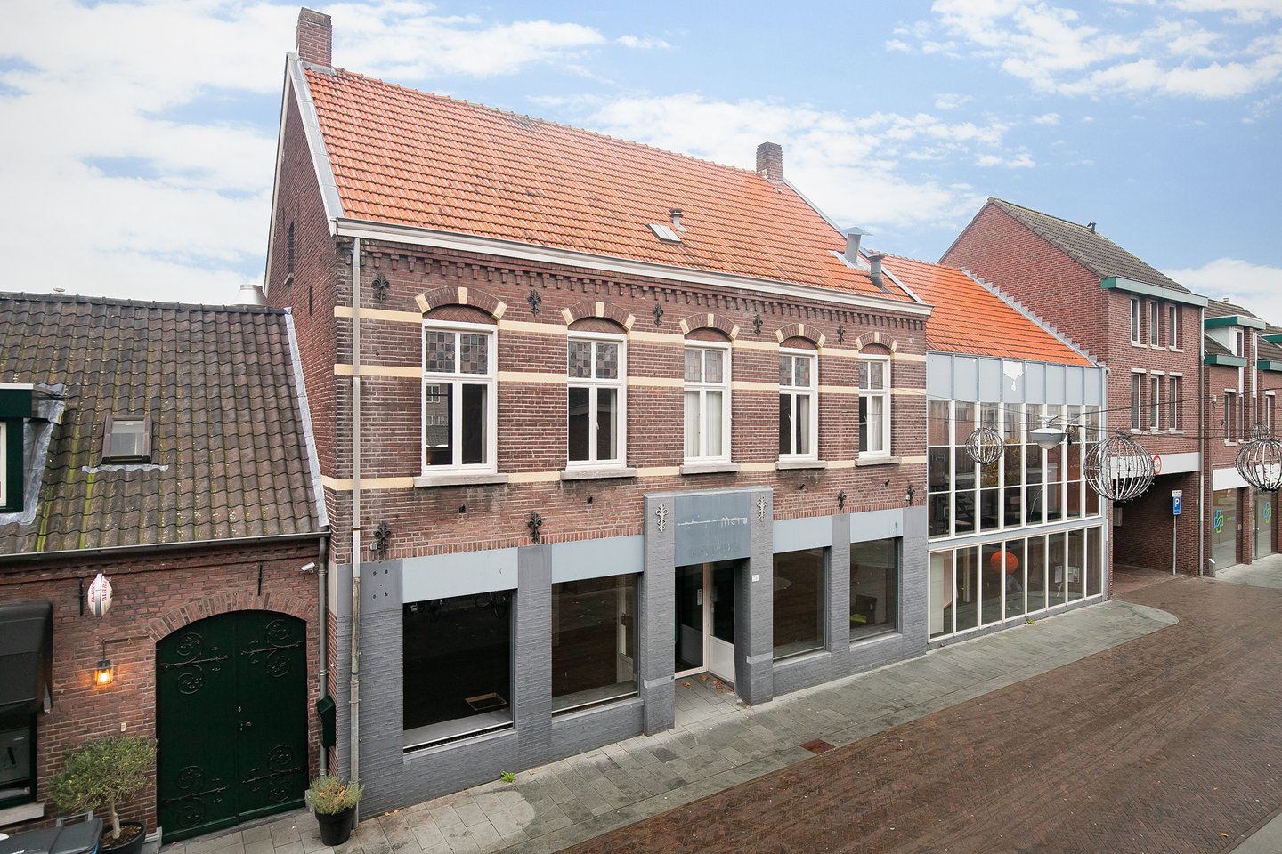 Bekijk foto 1 van Schoolstraat 26