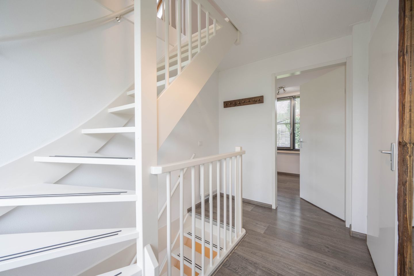 Photo 5 of Burgemeester Peecklaan 8-HUIS 2