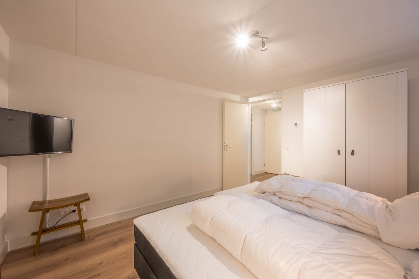 Photo 14 of Burgemeester Peecklaan 8-HUIS 2