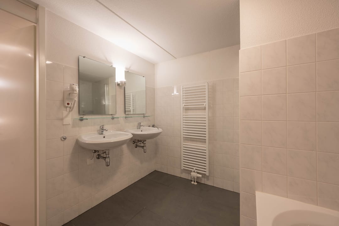 Photo 17 of Burgemeester Peecklaan 8-HUIS 2