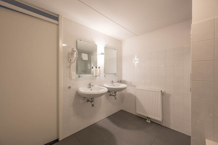 Foto 16 van Burgemeester Peecklaan 8-HUIS 4