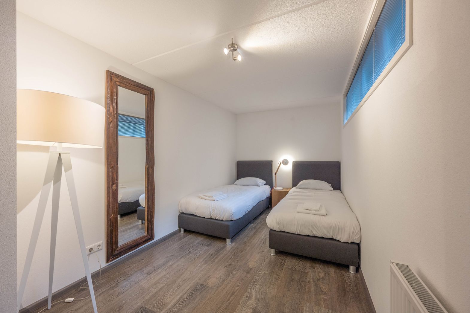 Photo 18 of Burgemeester Peecklaan 8-HUIS 4