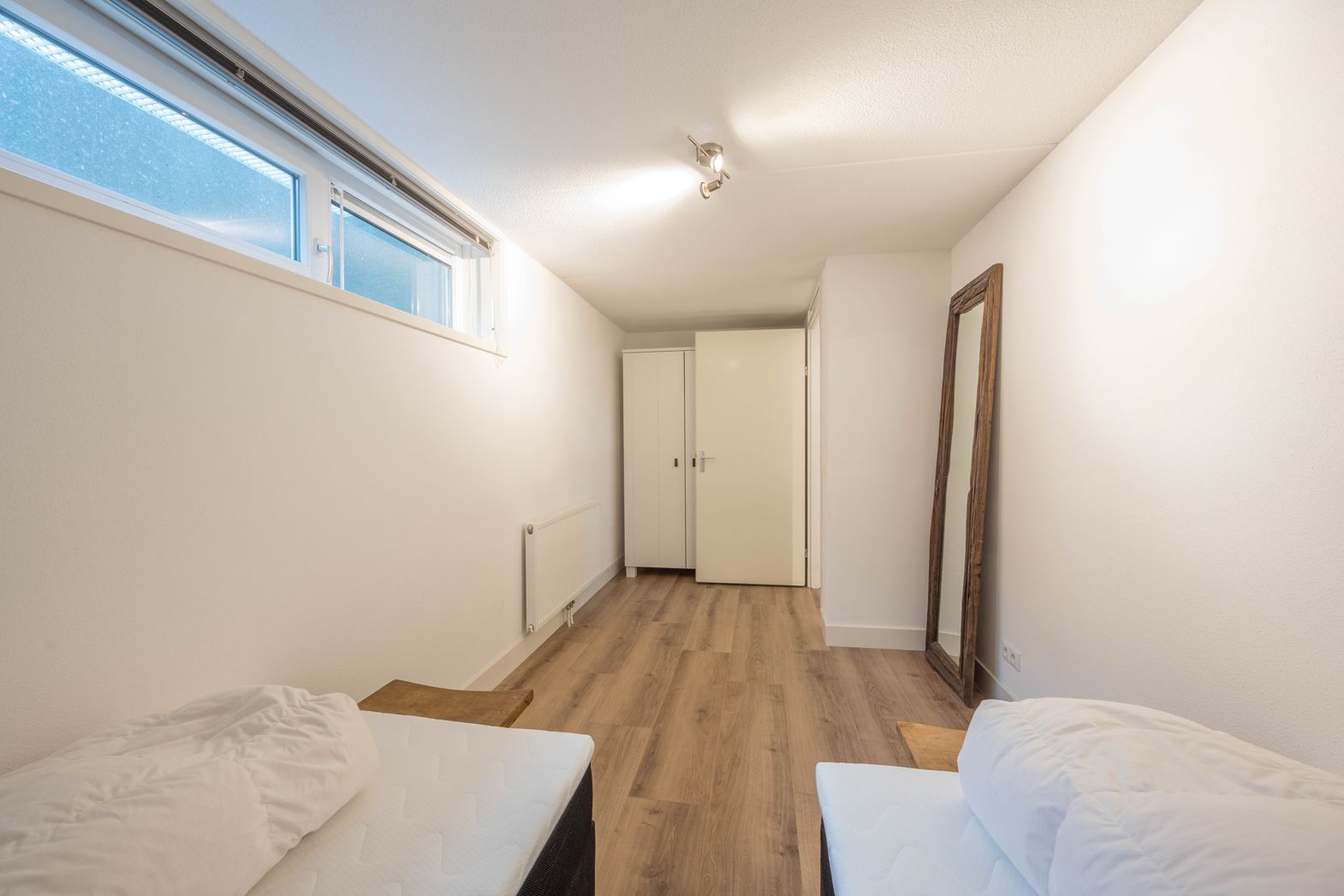 Photo 18 of Burgemeester Peecklaan 8-HUIS 2