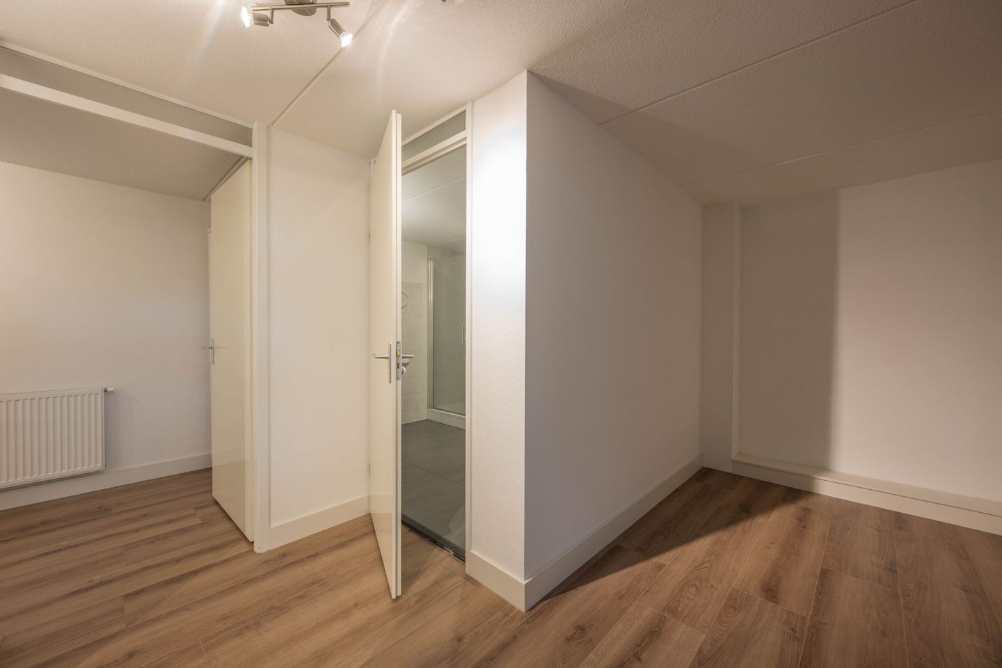 Photo 19 of Burgemeester Peecklaan 8-HUIS 2