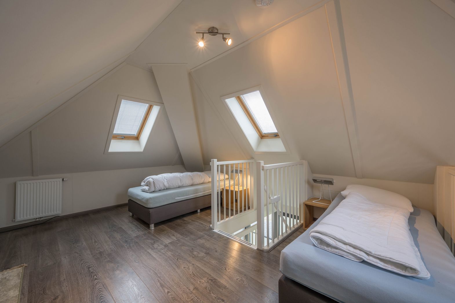 Photo 24 of Burgemeester Peecklaan 8-HUIS 2