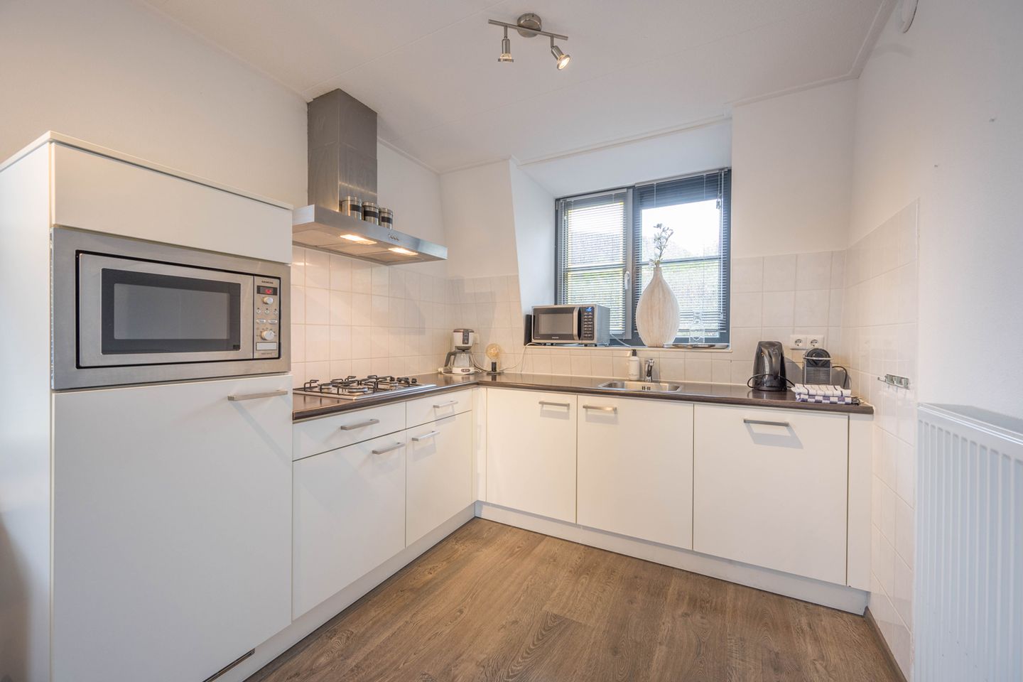 Photo 10 of Burgemeester Peecklaan 8-HUIS 4