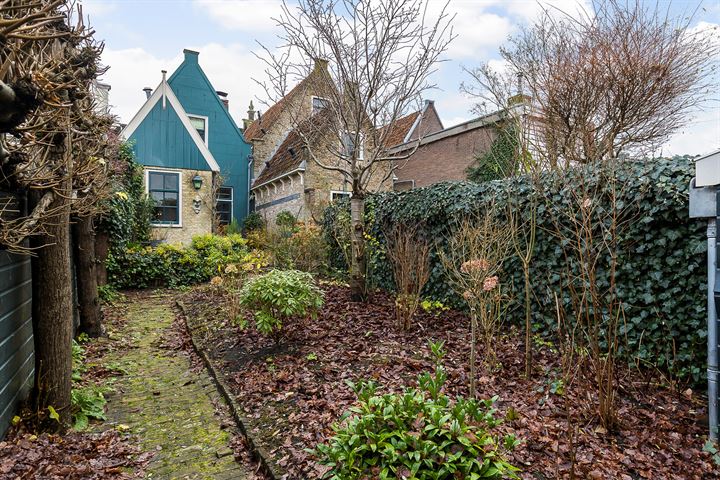 View photo 33 of Spuistraat 21