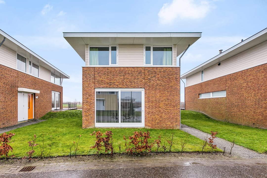 Foto 2 van Smokkelaarshoeke 10-510